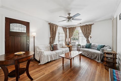 Tiny photo for 2114 Shoalmont DR, Austin, TX 78756 (MLS # 8176619)