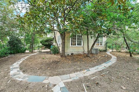 Tiny photo for 2114 Shoalmont DR, Austin, TX 78756 (MLS # 8176619)