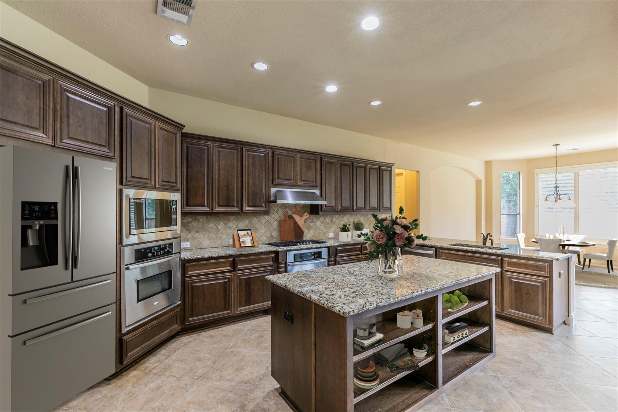 308 Angus DR