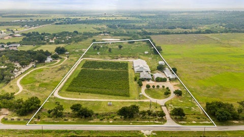 Photo of 315 Ranch Road 1376, Fredericksburg, TX 78624 (MLS # 2297734)