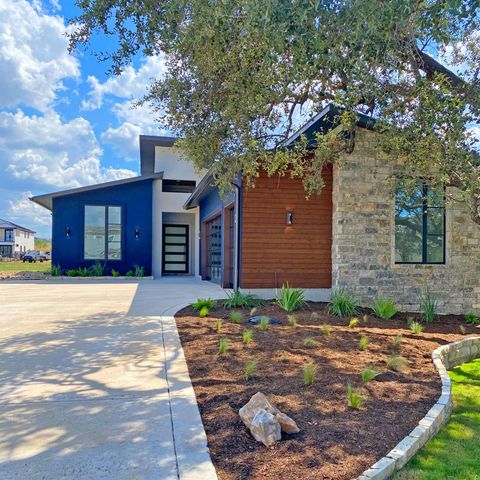 105 Blue Heron DR Kingsland TX 78639