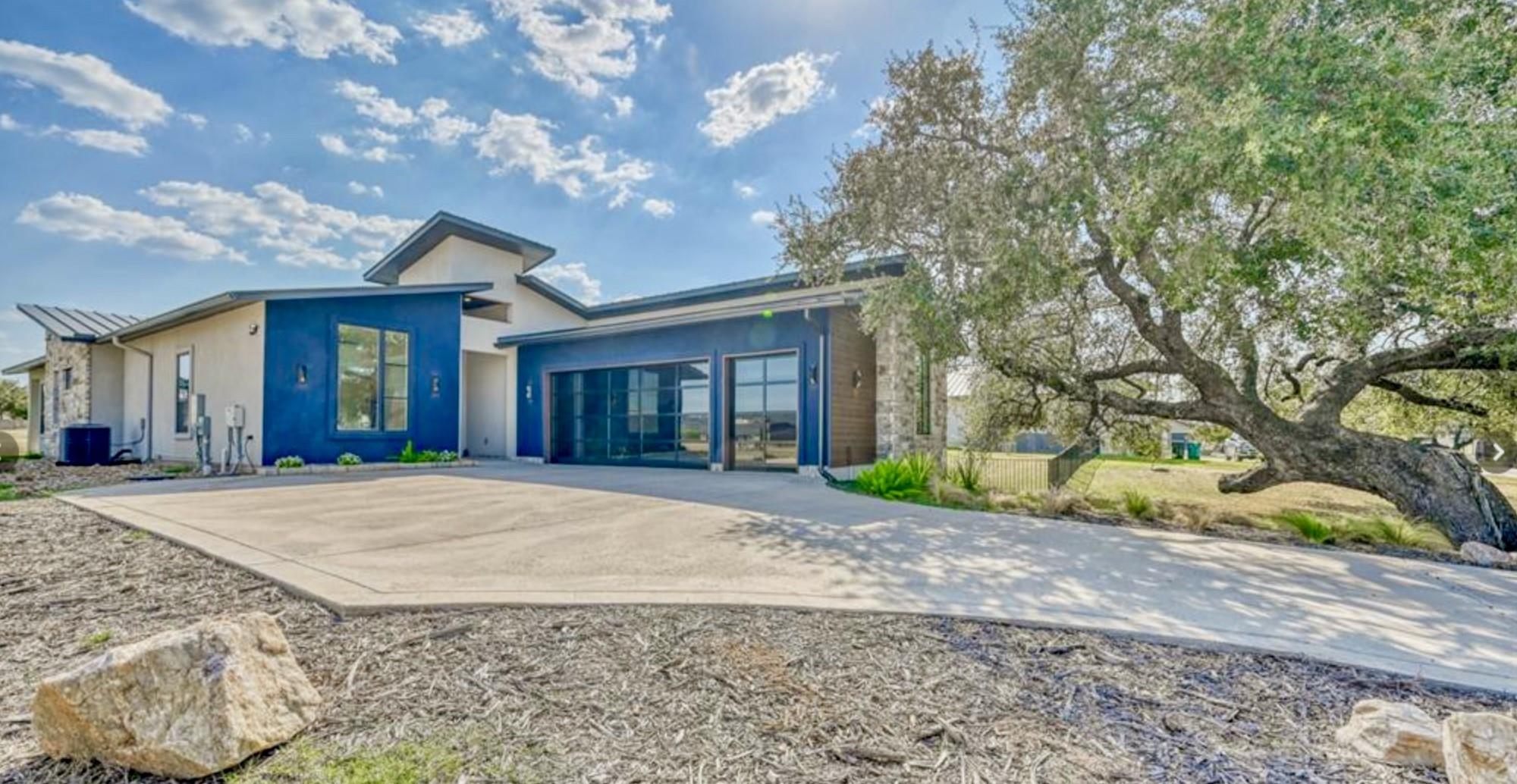 105 Blue Heron DR