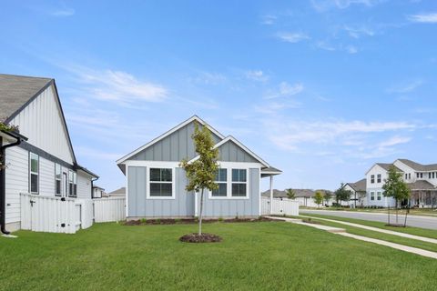 Photo of 700 Running Creek DR, Kyle, TX 78640 (MLS # 5703431)