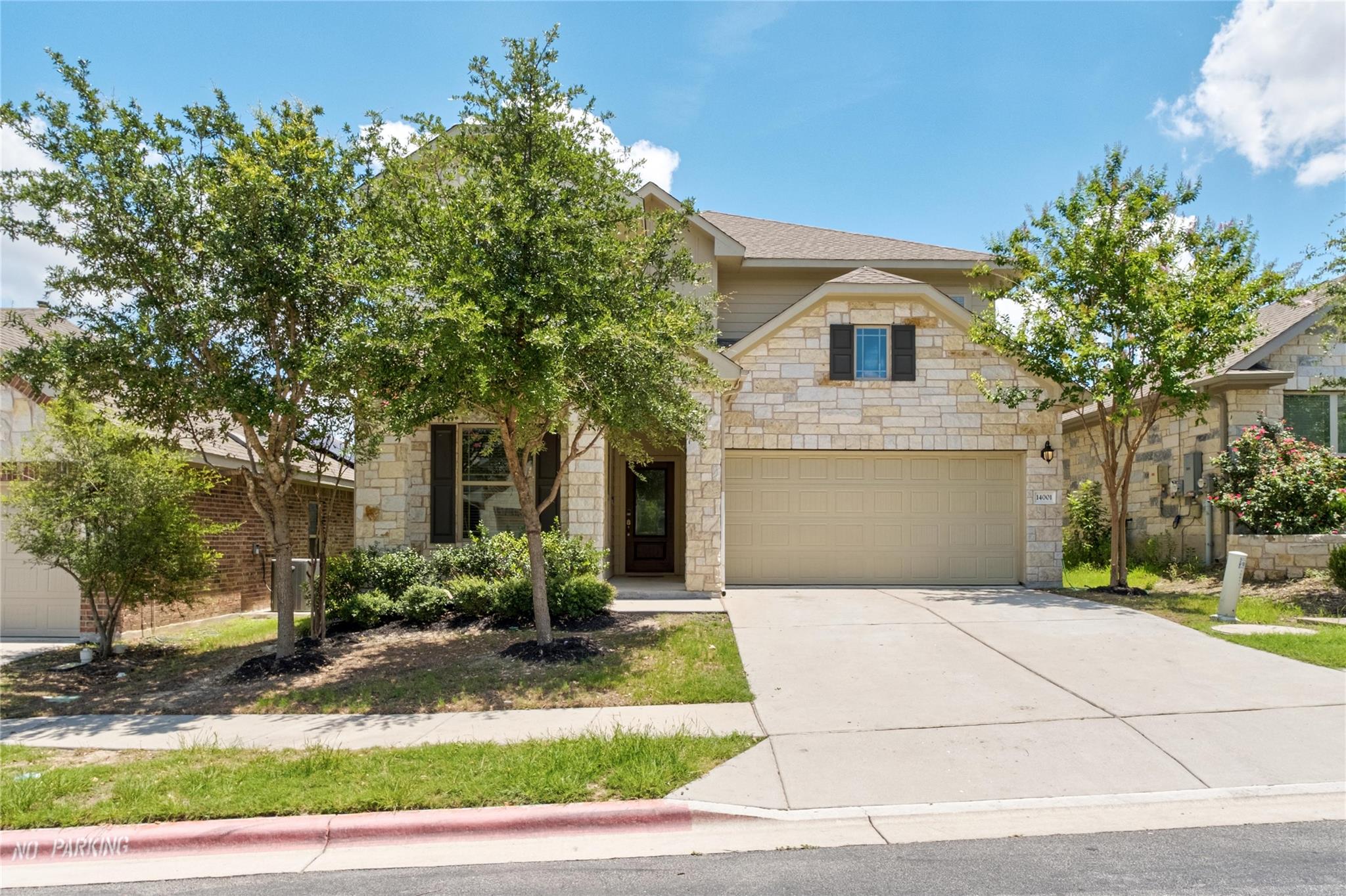 14001 Madrigal LN