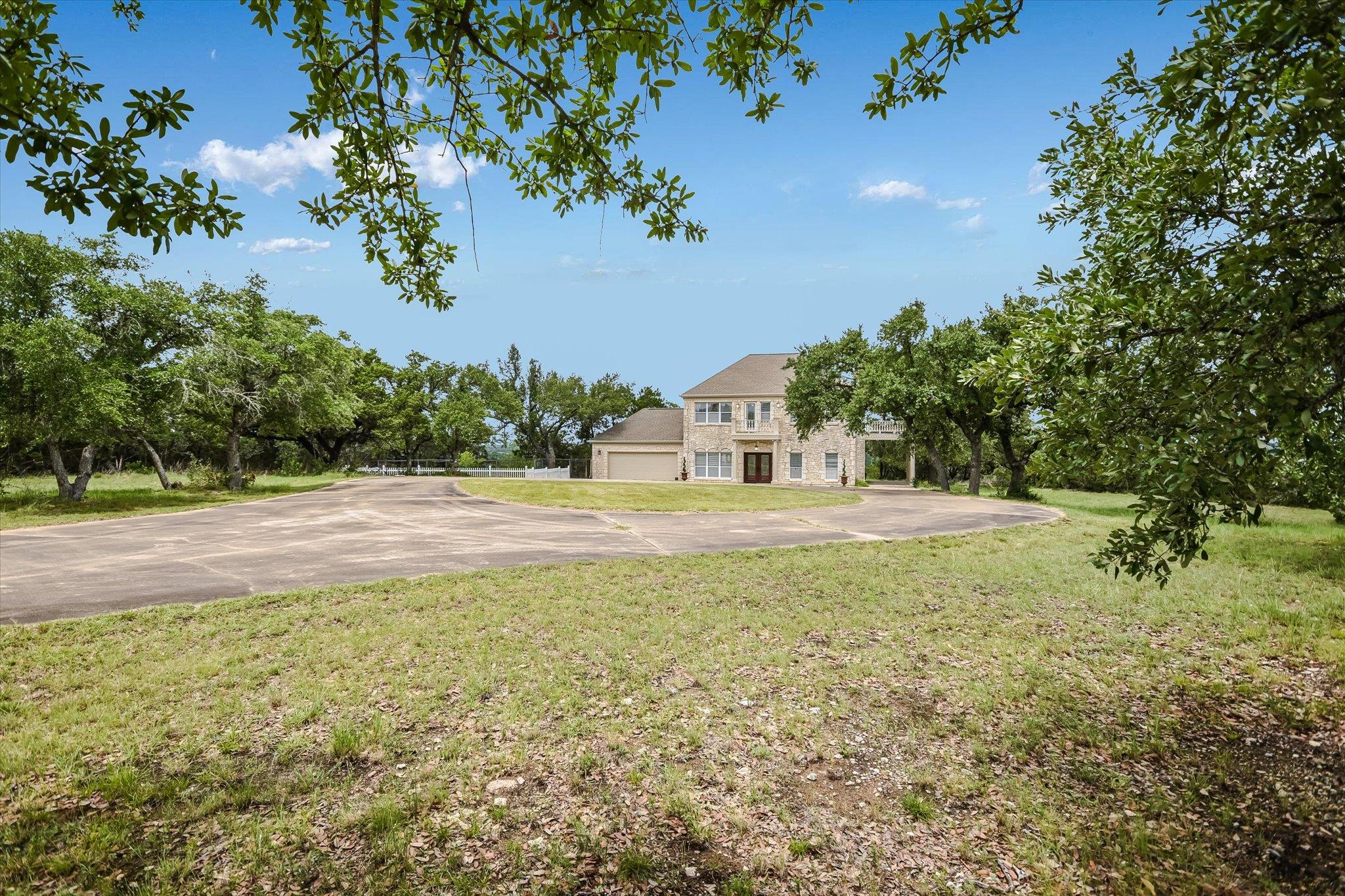 300 Greystone RD