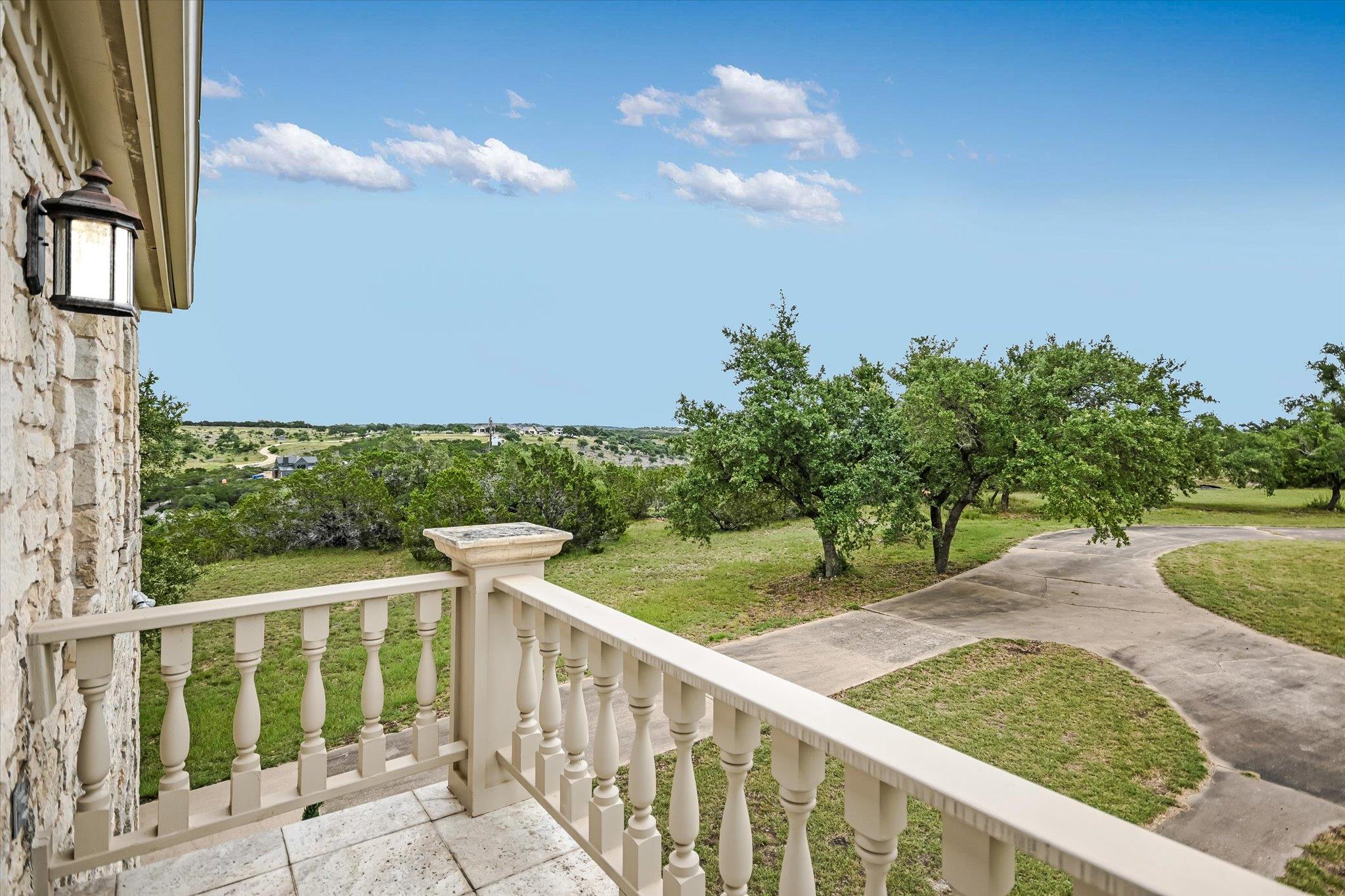 300 Greystone RD