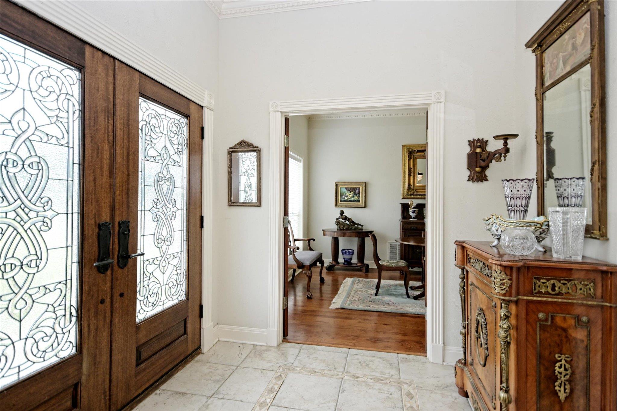 300 Greystone RD