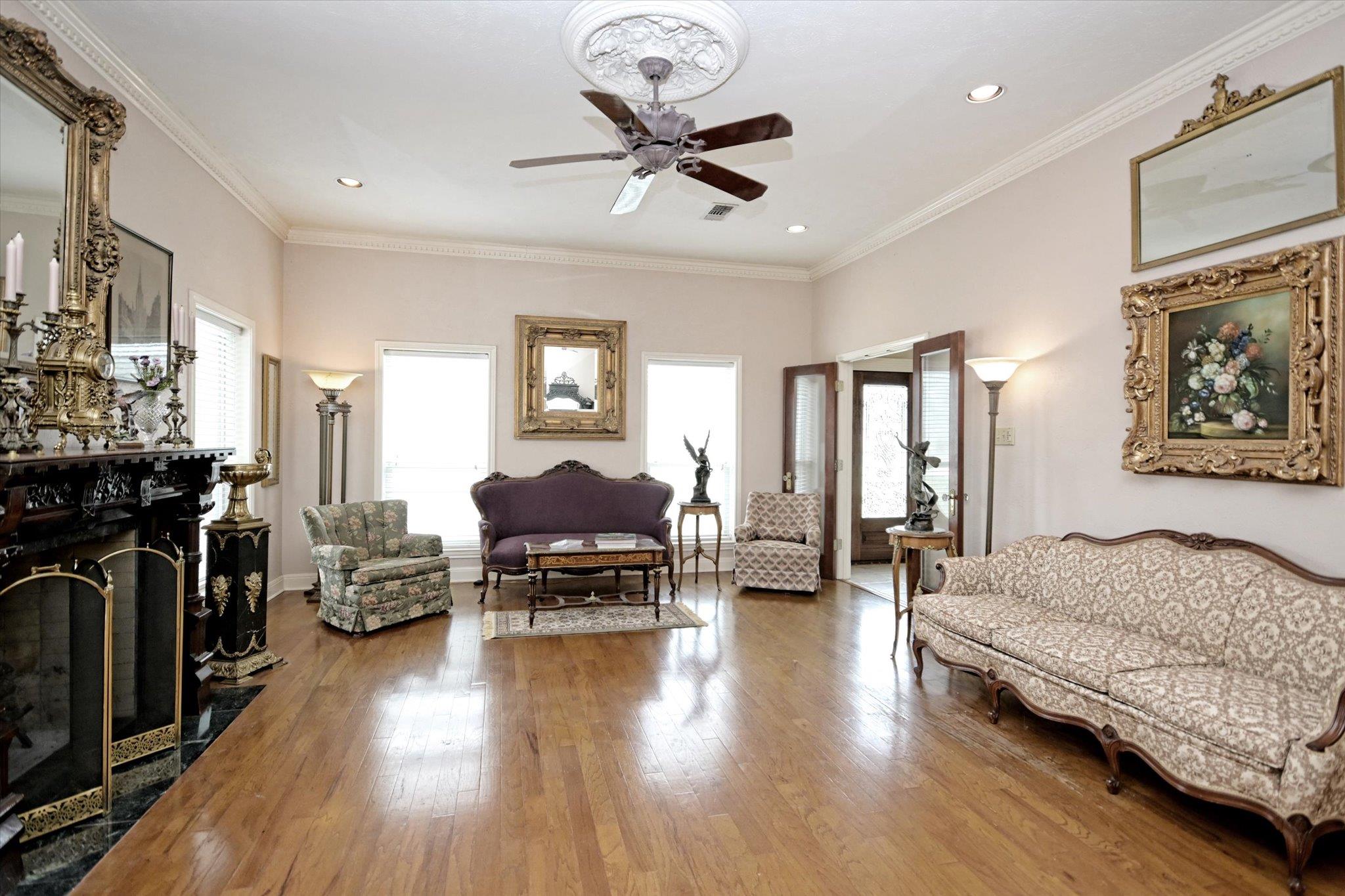 300 Greystone RD