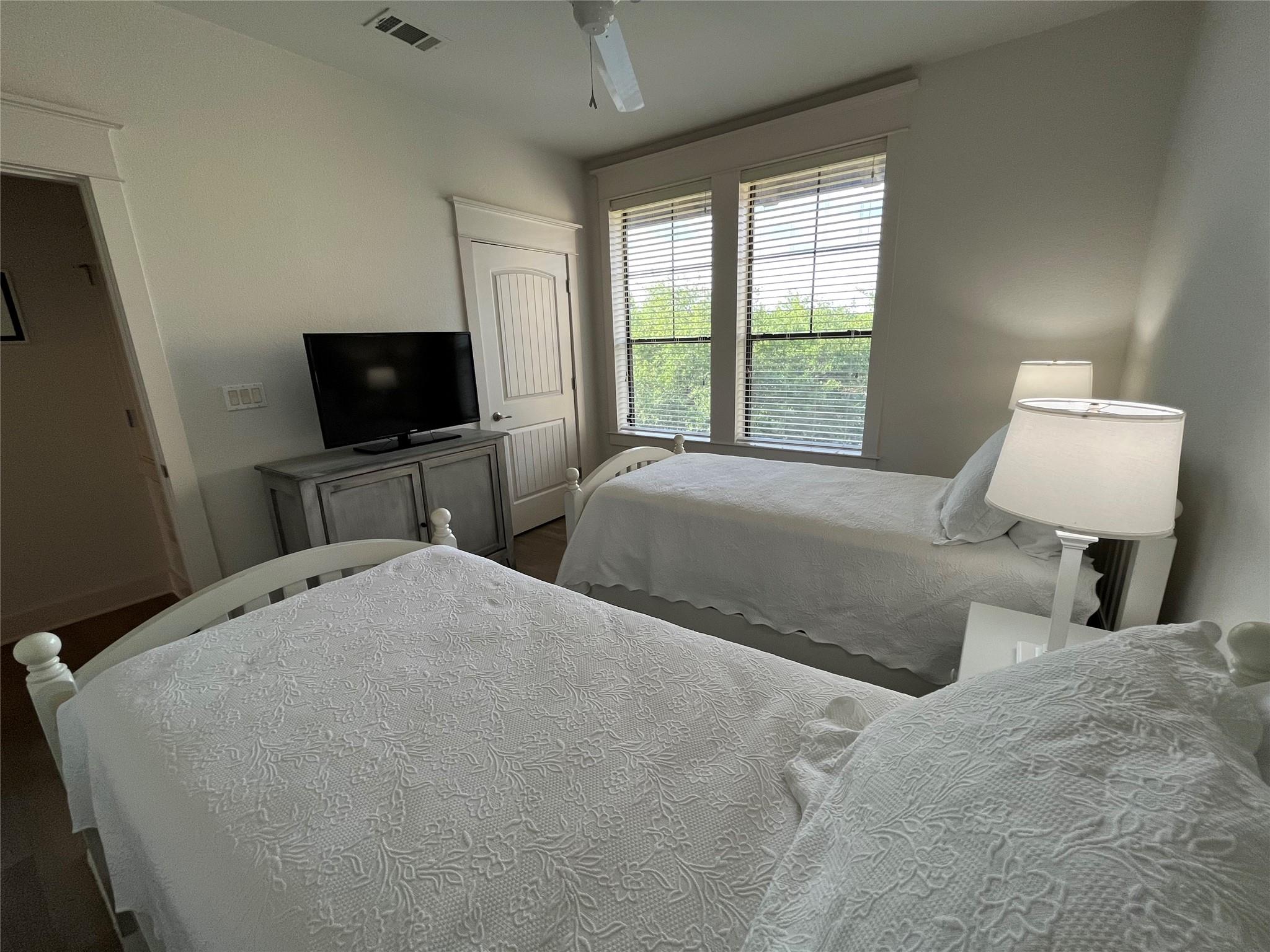 6712 Lantern View DR 303