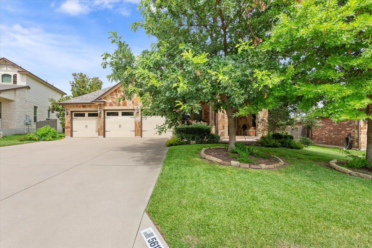 5613 Kent DR