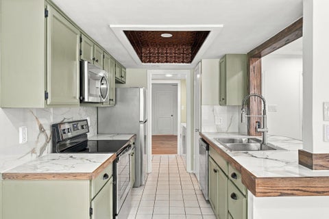 Tiny photo for 512 Eberhart LN #702, Austin, TX 78745 (MLS # 4096886)