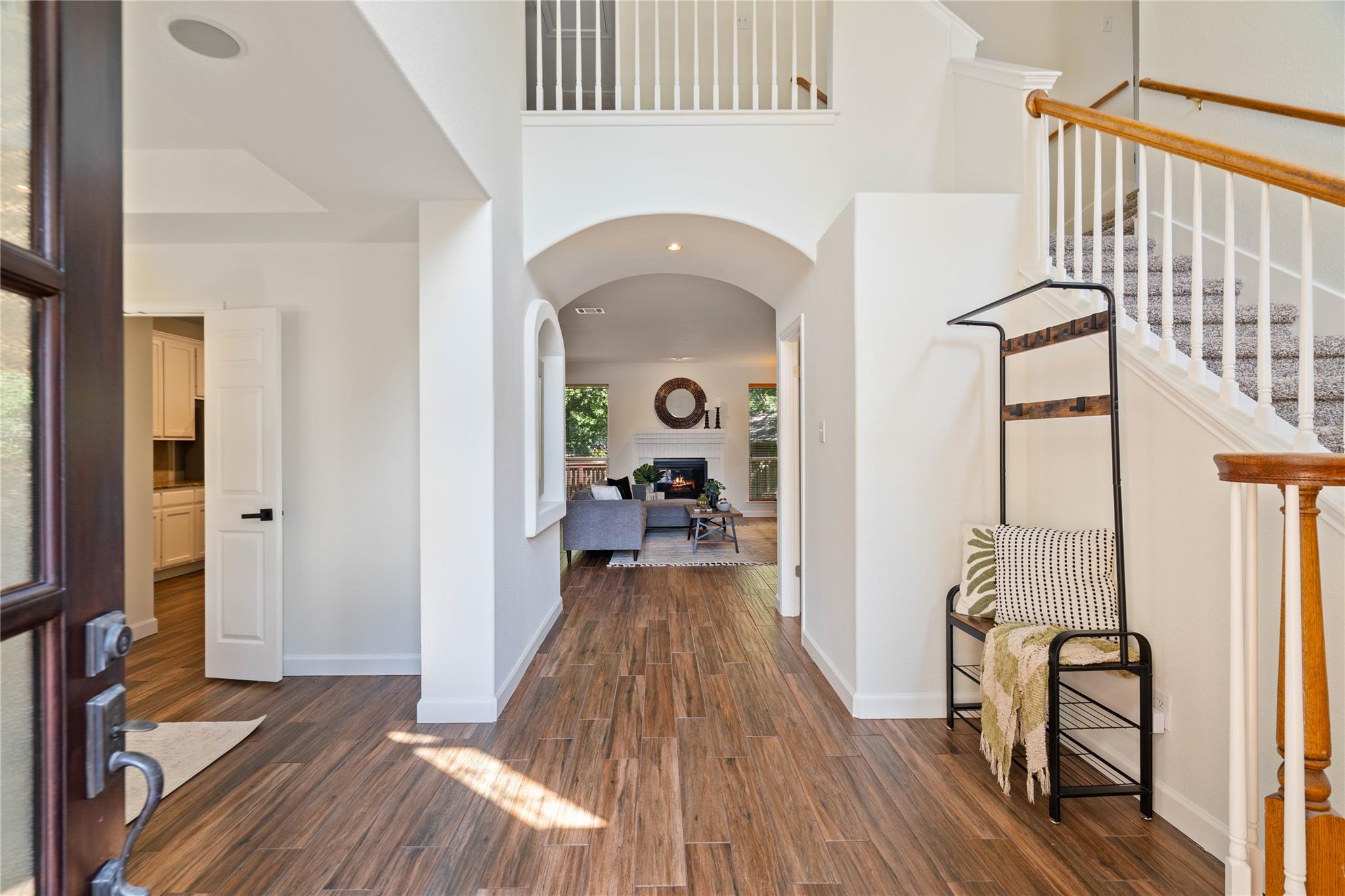 3121 Yandall DR