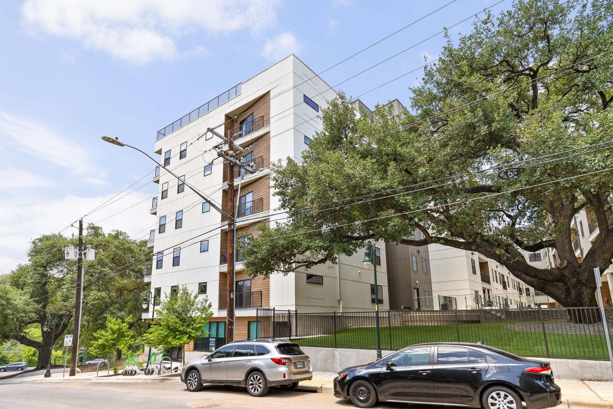 2500 Longview ST 101