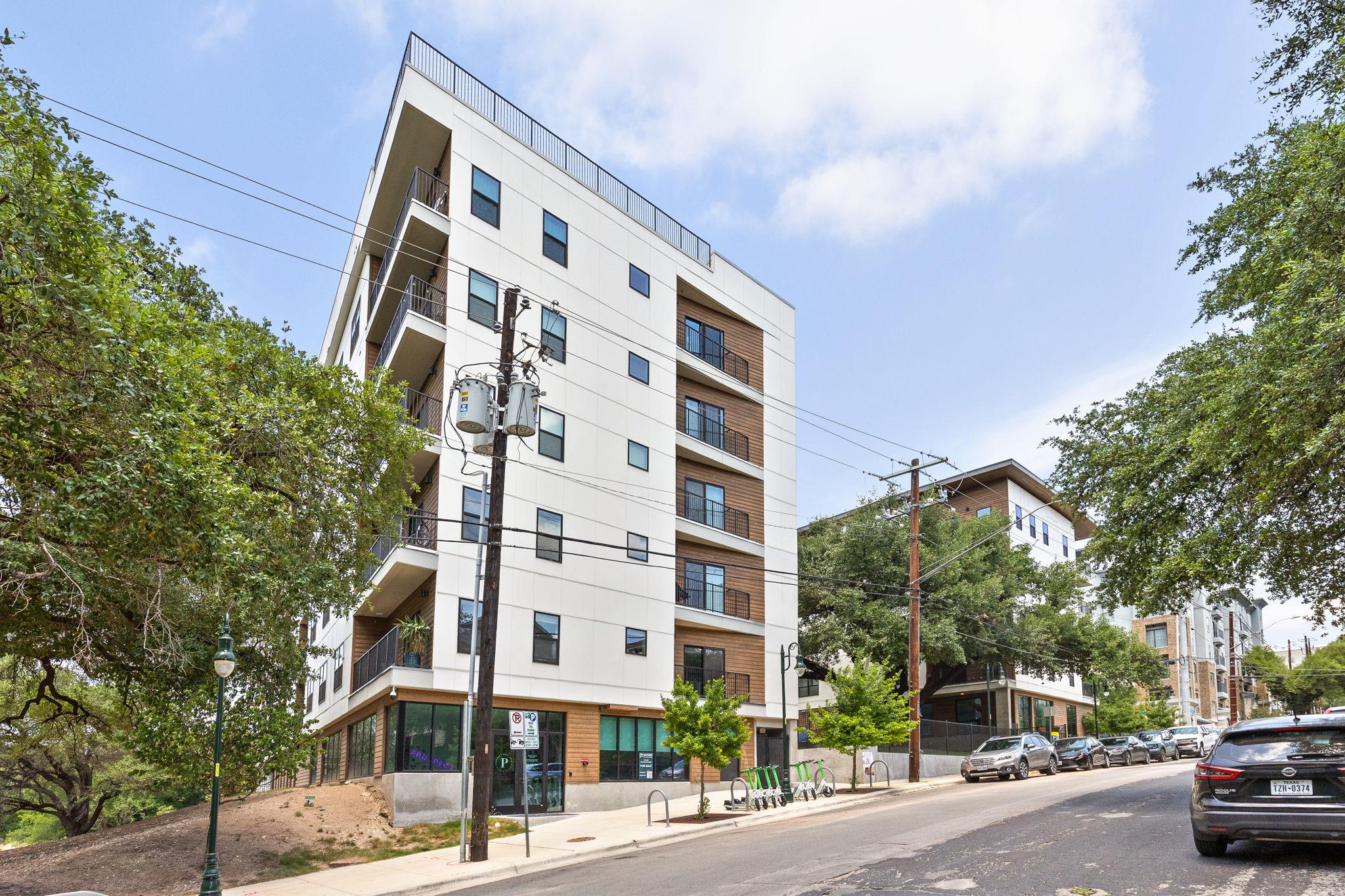 2500 Longview ST 101