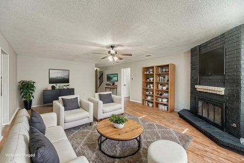 Photo of 1415 Lance WAY, Austin, TX 78758 (MLS # 2955695)