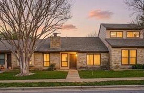 Photo of 8235 Summer Side DR, Austin, TX 78759 (MLS # 2751601)