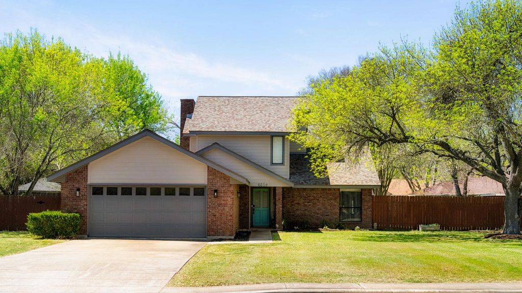 Photo of 503 San Jacinto ST, Lockhart, TX 78644 (MLS # 8221305)