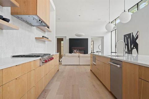 Tiny photo for 2704 Mountain Laurel DR, Austin, TX 78703 (MLS # 4275499)