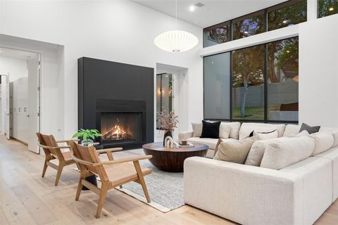 Tiny photo for 2704 Mountain Laurel DR, Austin, TX 78703 (MLS # 4275499)