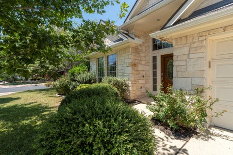 Tiny photo for 6304 Salcon Cliff DR, Austin, TX 78749 (MLS # 2088394)