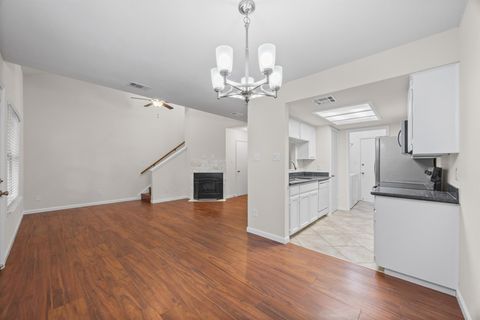 Tiny photo for 512 Eberhart LN #1402, Austin, TX 78745 (MLS # 4494799)