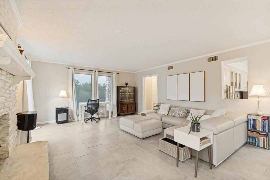 13207 Mansfield DR