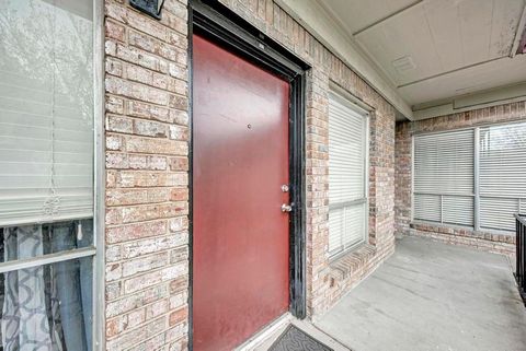 Tiny photo for 2207 Leon ST #104, Austin, TX 78705 (MLS # 6879851)