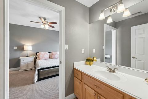 Tiny photo for 2 Heatherbloom LN, The Hills, TX 78738 (MLS # 5362208)