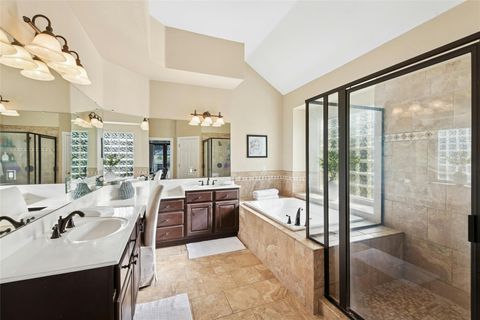 Tiny photo for 2 Heatherbloom LN, The Hills, TX 78738 (MLS # 5362208)
