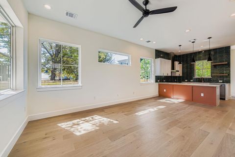 Tiny photo for 4712 S Forest DR, Austin, TX 78745 (MLS # 2159975)