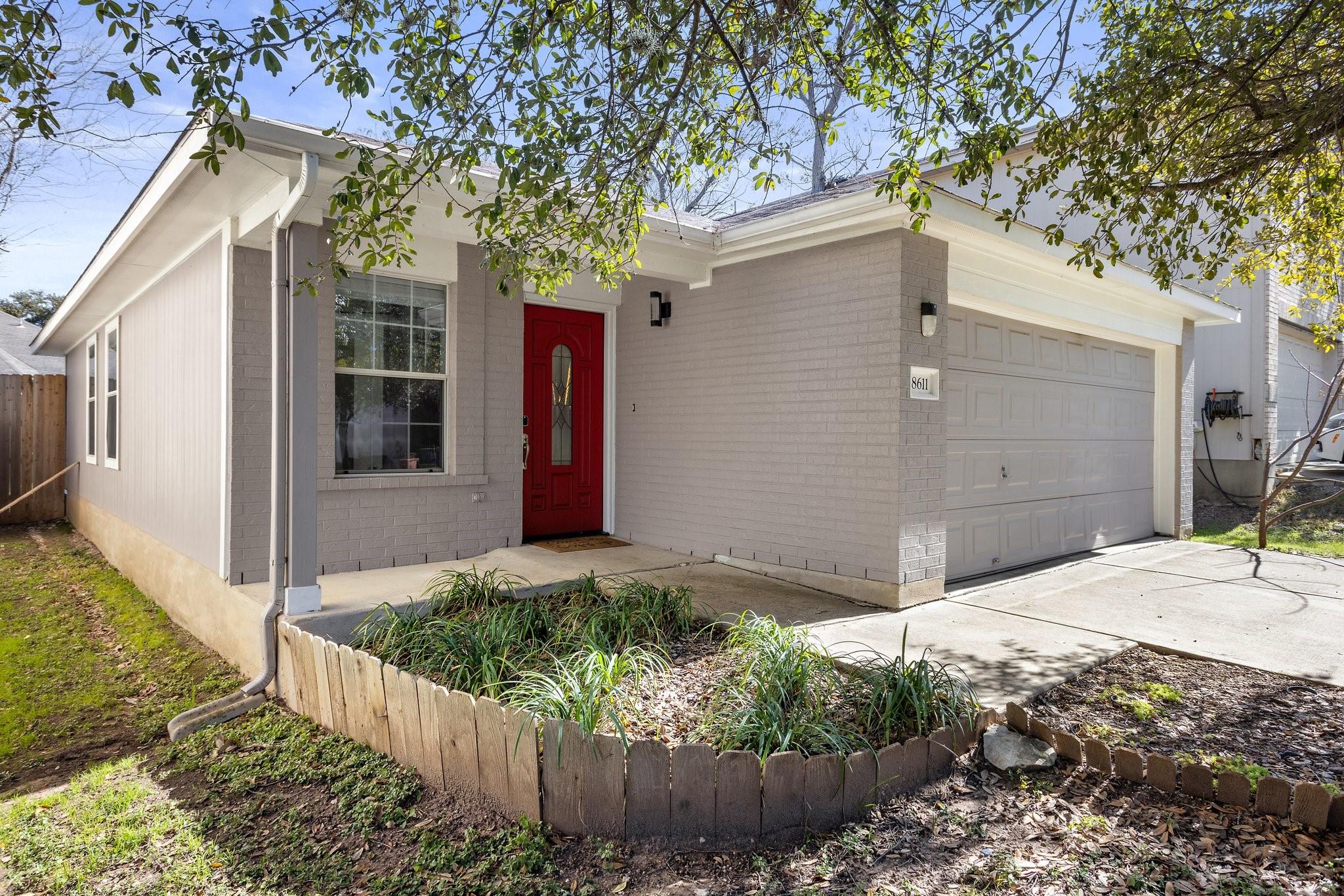 8611 Davis Oaks TRL