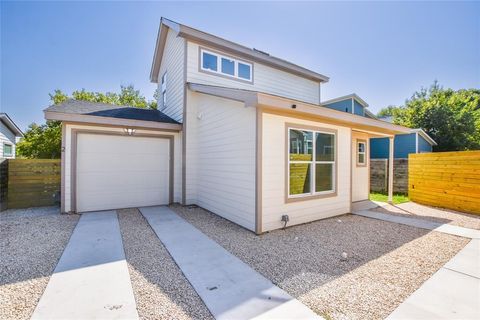 Photo of 7103 Bennett Ave #2, Austin, TX 78752 (MLS # 3635199)