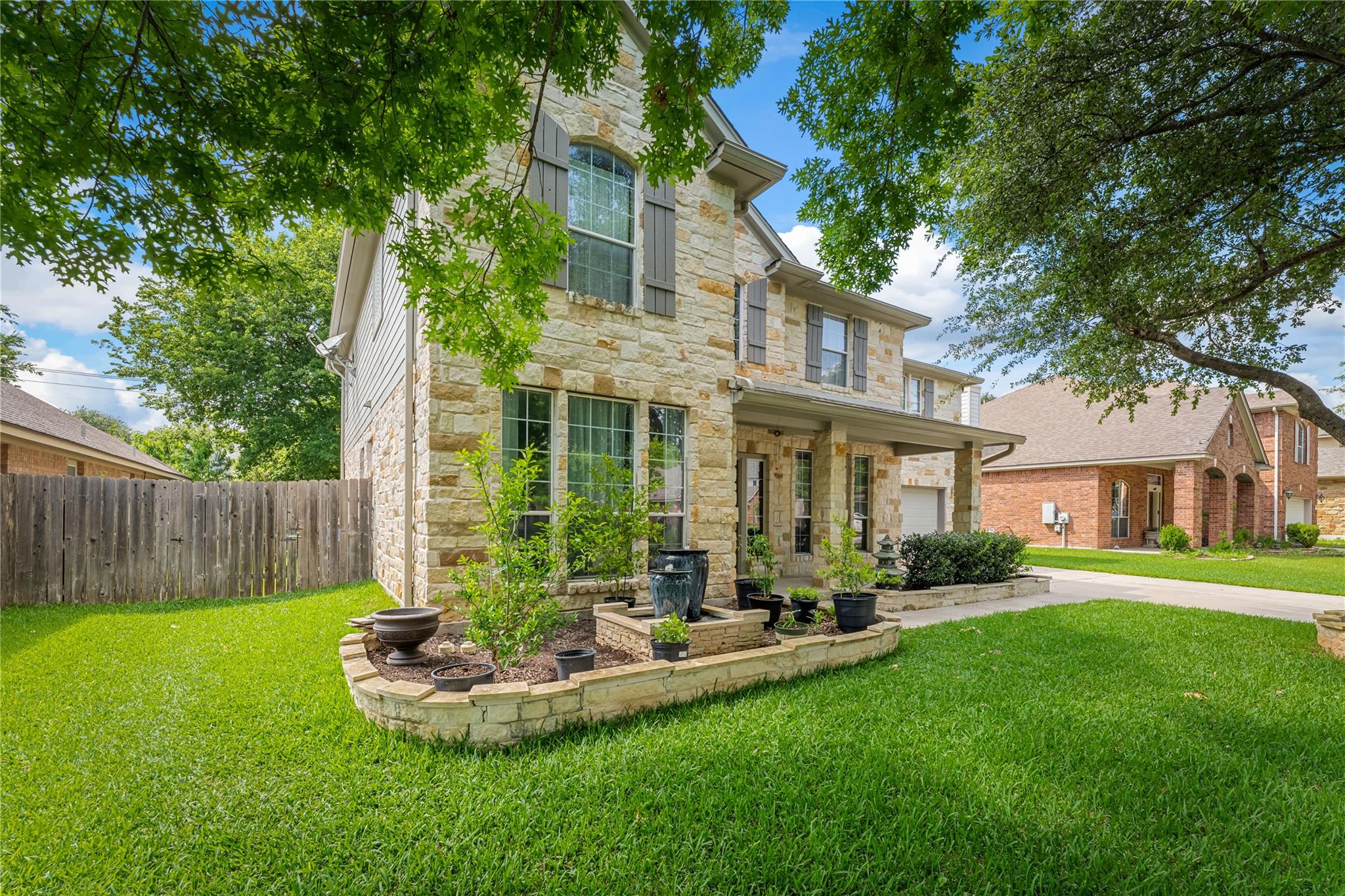 1114 Canyon Maple RD