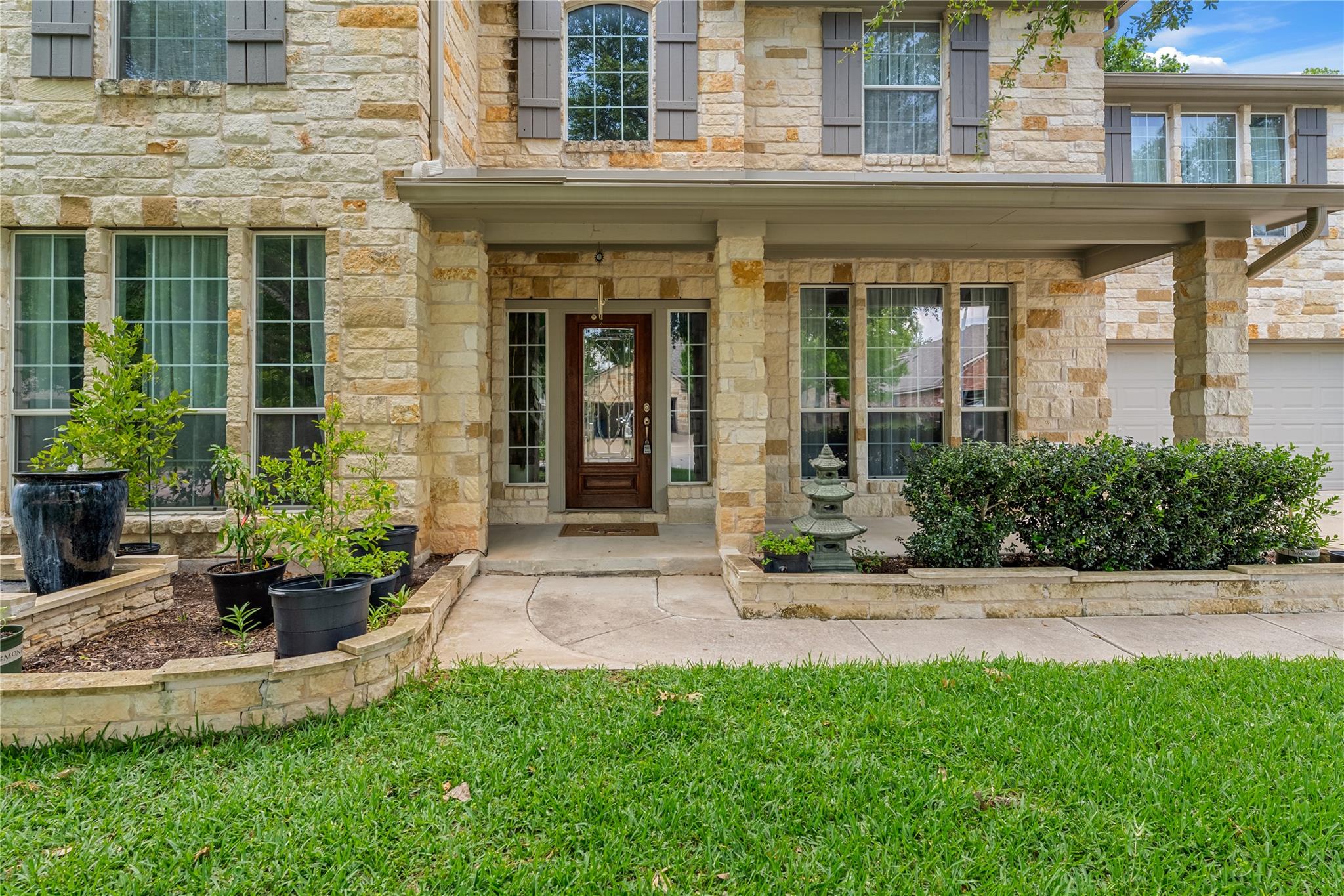 1114 Canyon Maple RD