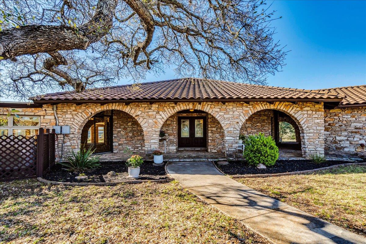 9763 Ranch Road 1623