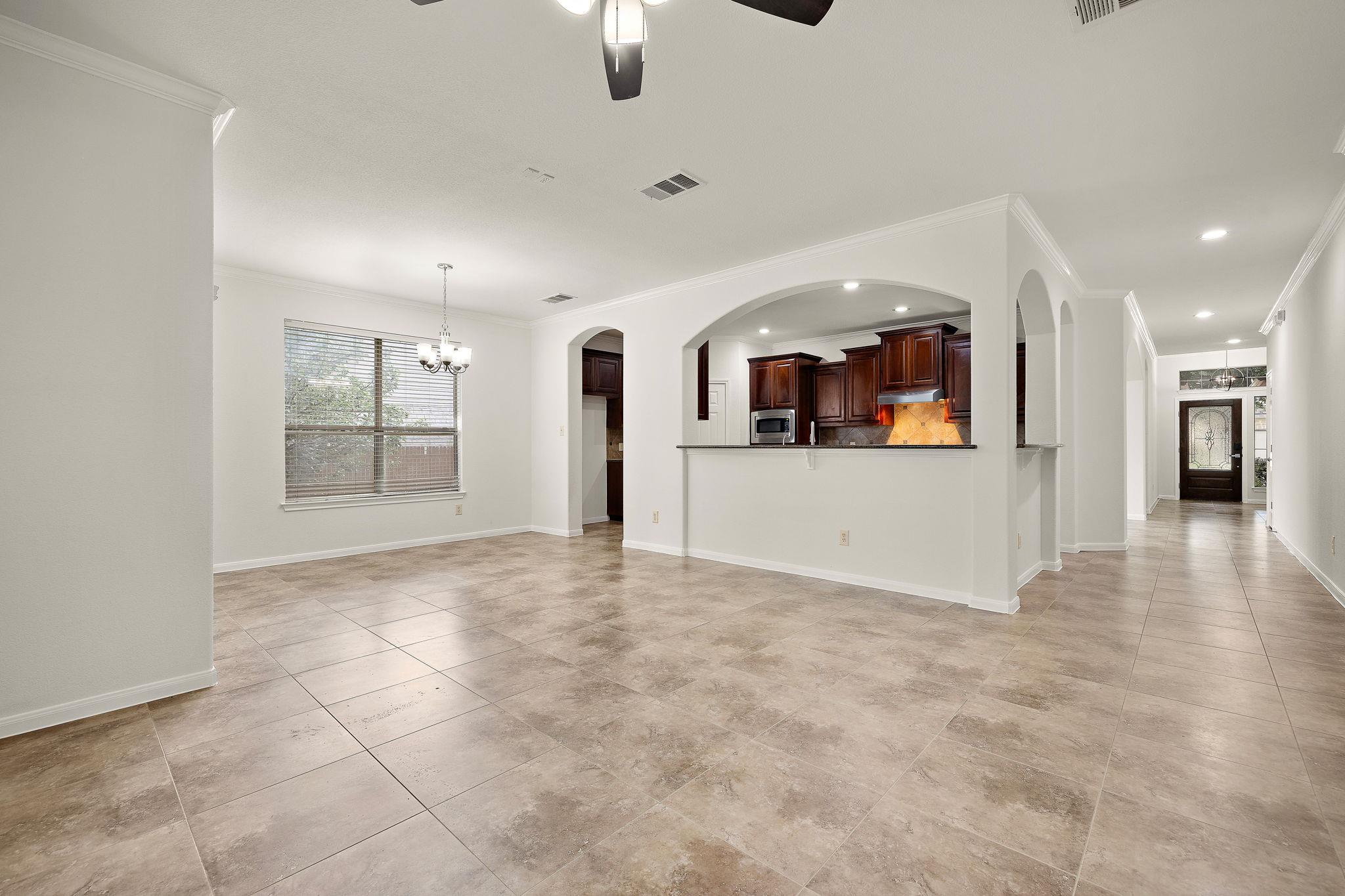 2625 Mirasol LOOP