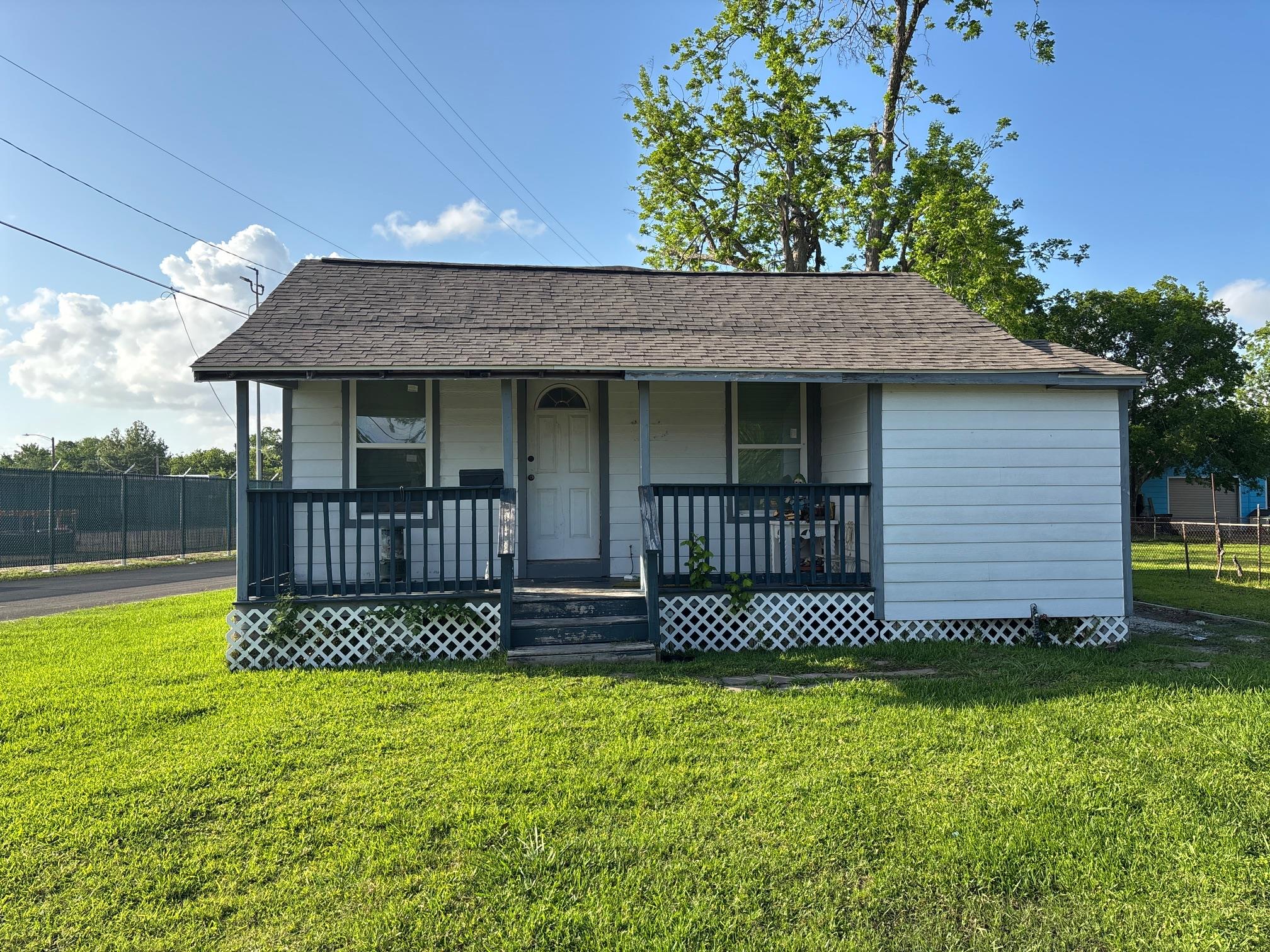 Listing image 1