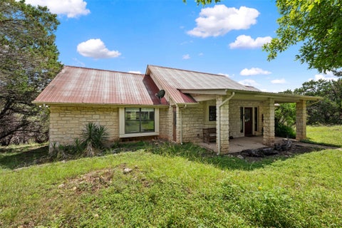 Photo of 555 Hillsedge RD, Wimberley, TX 78676 (MLS # 7797994)