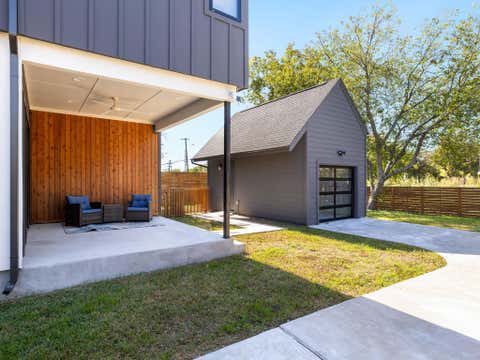Tiny photo for 6620 Isabelle DR #B, Austin, TX 78752 (MLS # 1375614)