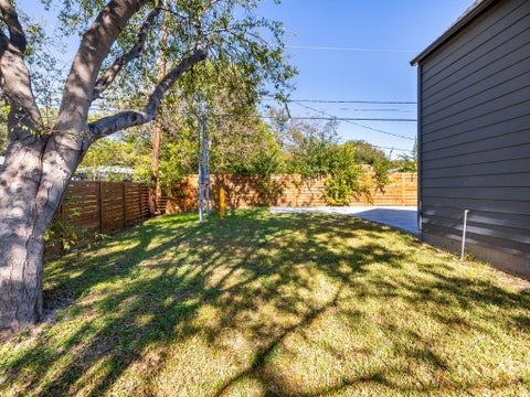 Tiny photo for 6620 Isabelle DR #B, Austin, TX 78752 (MLS # 1375614)