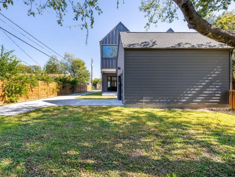 Tiny photo for 6620 Isabelle DR #B, Austin, TX 78752 (MLS # 1375614)