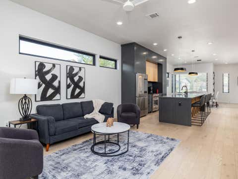 Tiny photo for 6620 Isabelle DR #B, Austin, TX 78752 (MLS # 1375614)