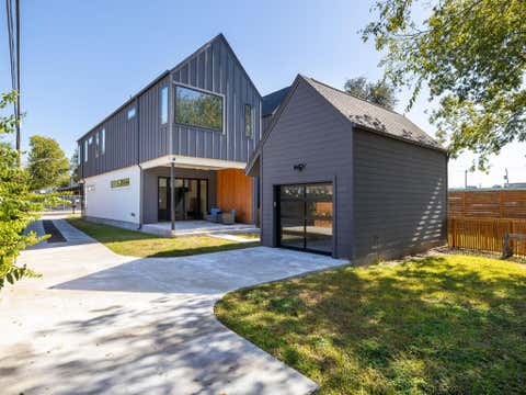Tiny photo for 6620 Isabelle DR #B, Austin, TX 78752 (MLS # 1375614)