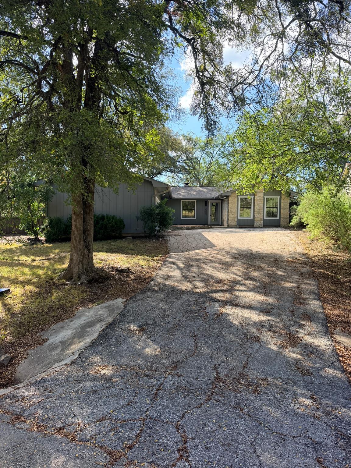 2 Acacia DR