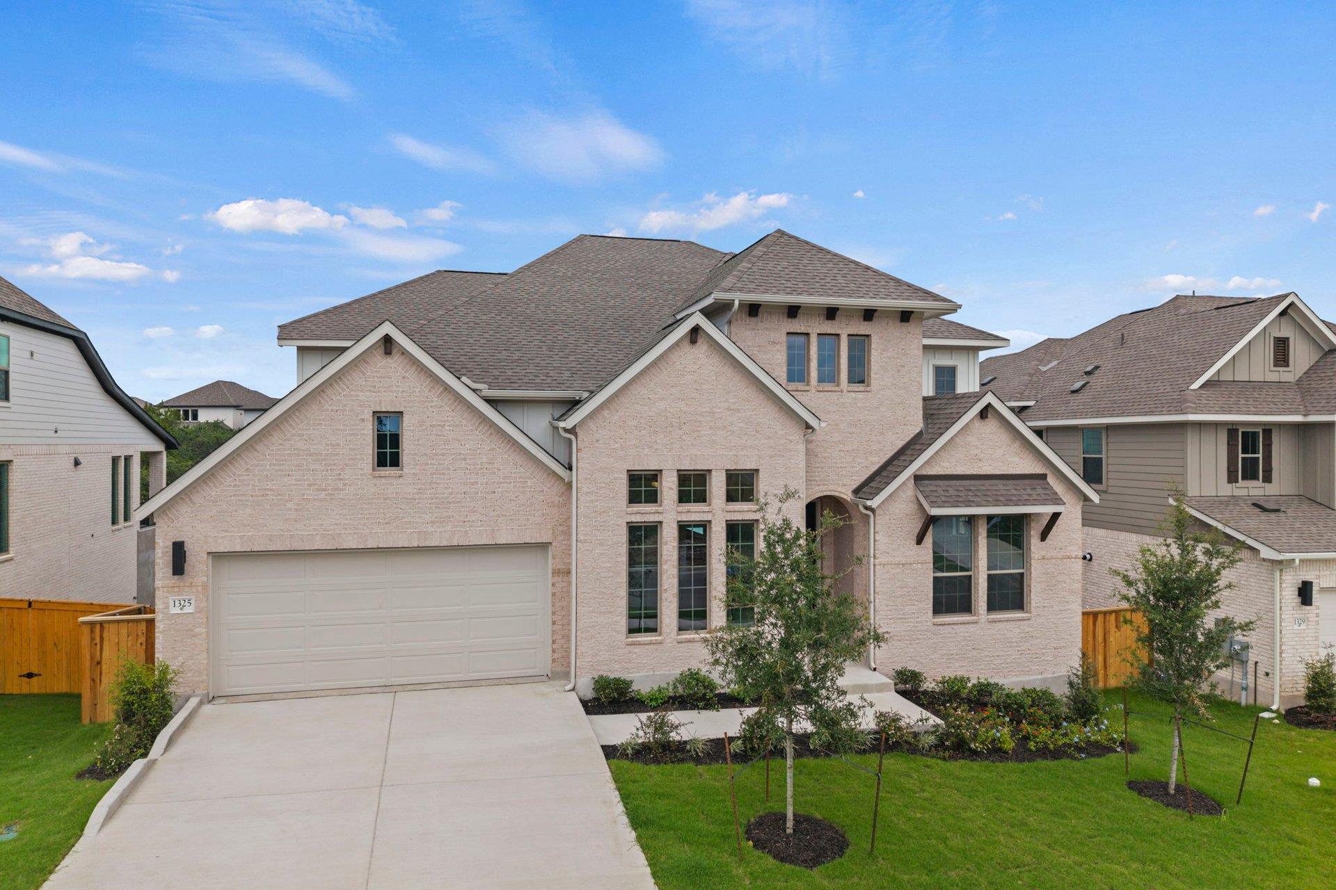 1325 White Daisy LN