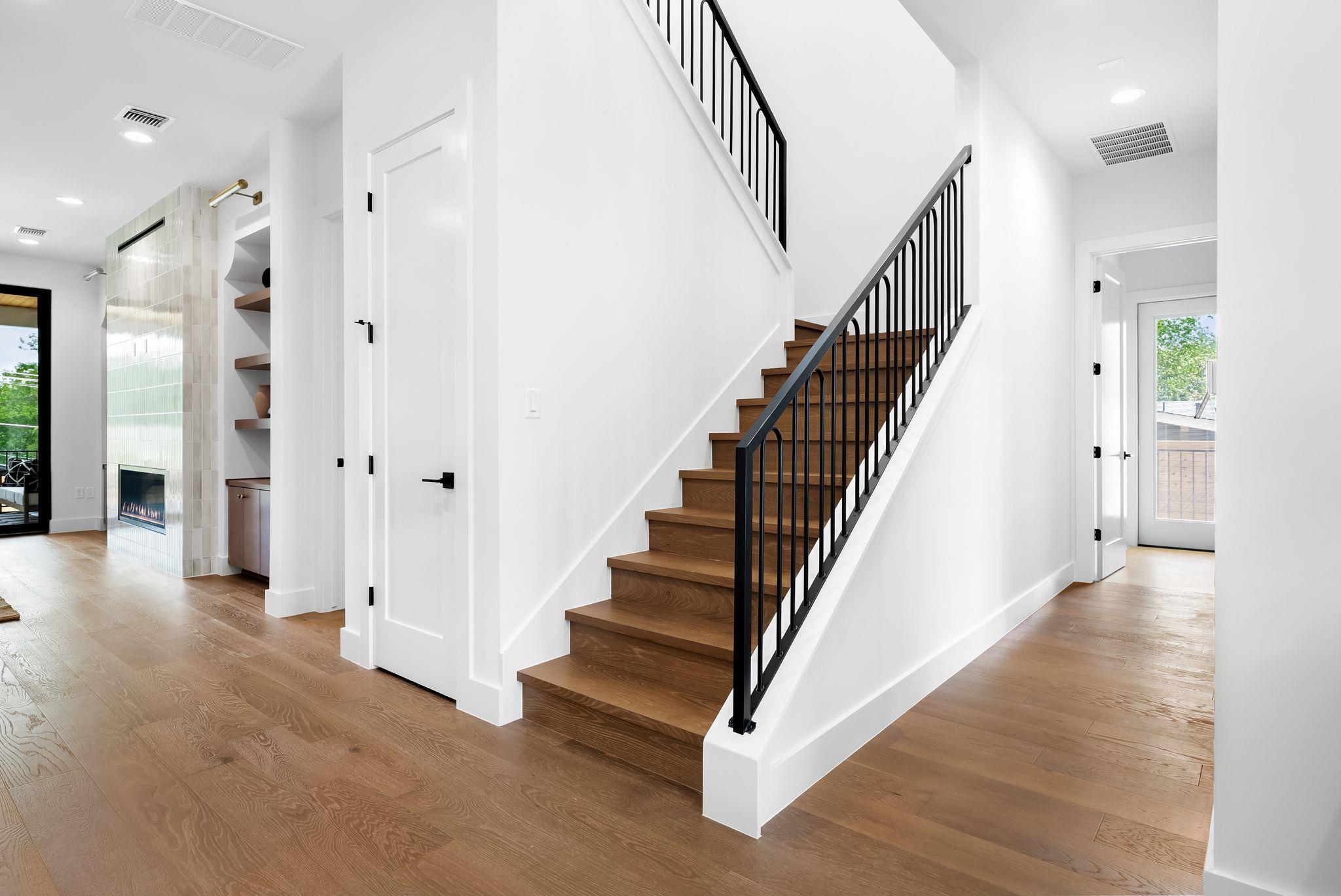 2703 Oak Park DR