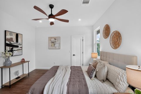 Tiny photo for 4200 Valley View RD #B, Austin, TX 78704 (MLS # 2368056)