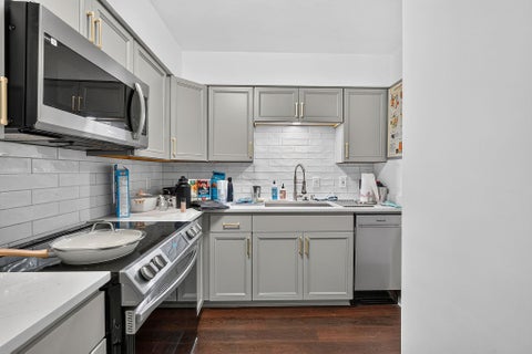 Photo of 2408 Longview ST #109, Austin, TX 78705 (MLS # 2201190)