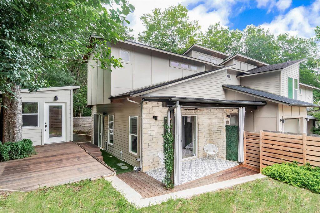 Photo of 3913 Valley View RD #A, Austin, TX 78704 (MLS # 9593174)