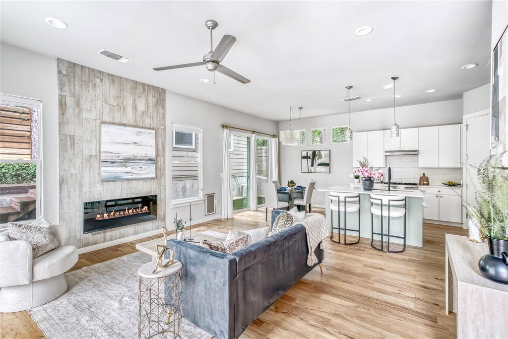 Photo of 3913 Valley View RD #A, Austin, TX 78704 (MLS # 9593174)